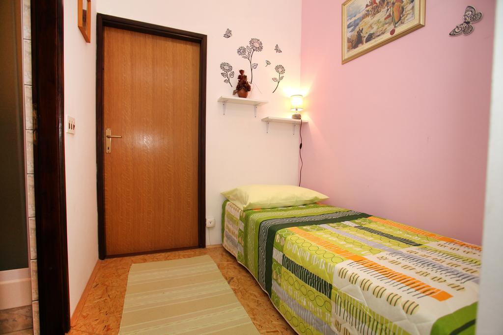 Apartments Irena Trogir Szoba fotó